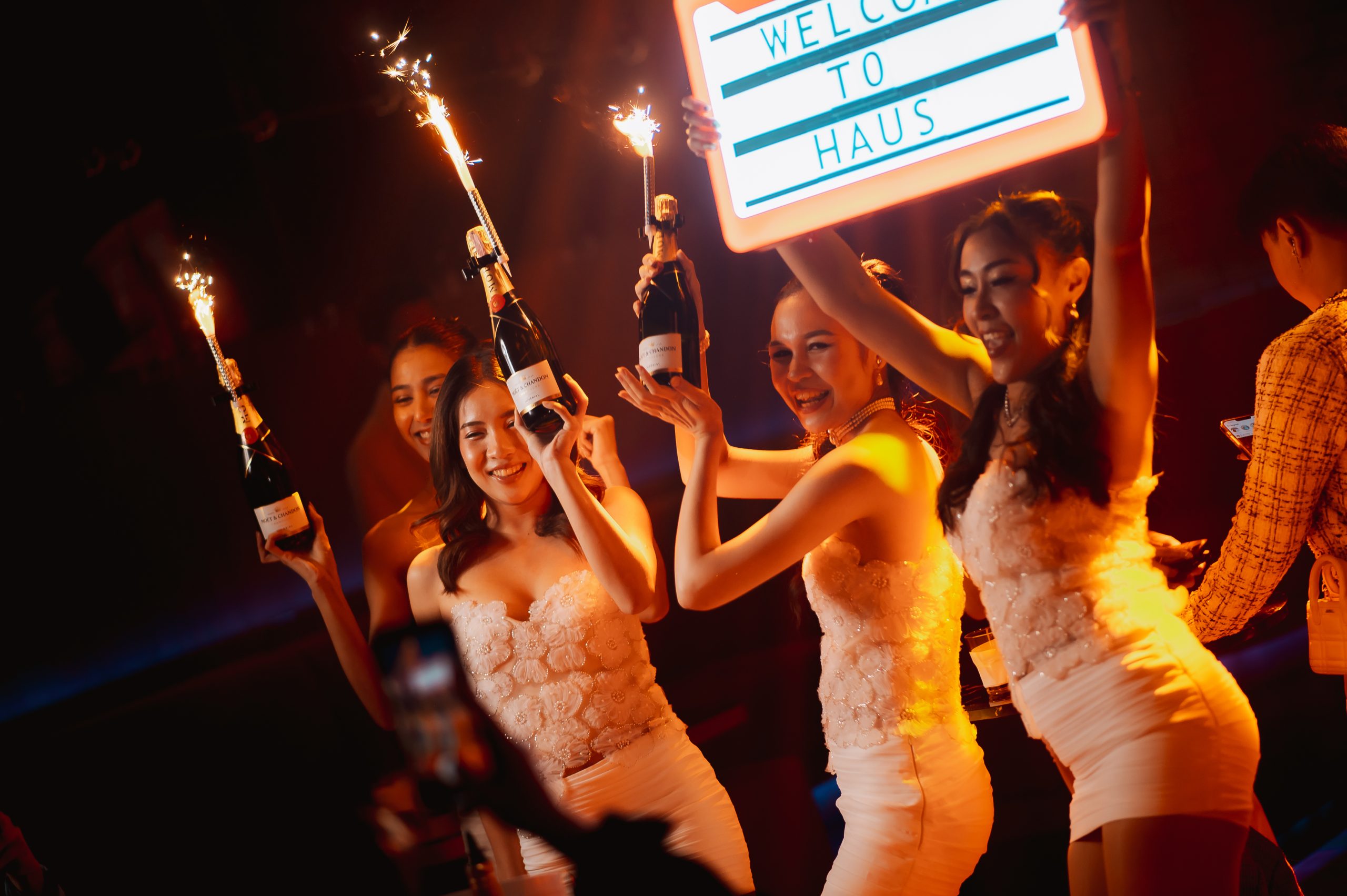 Haus Bkk 26.04.2025-4 ร้านเหล้าเอกมัย